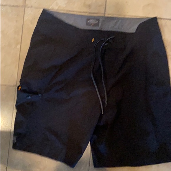 Quicksilver waterman board short - Picture 1 of 1